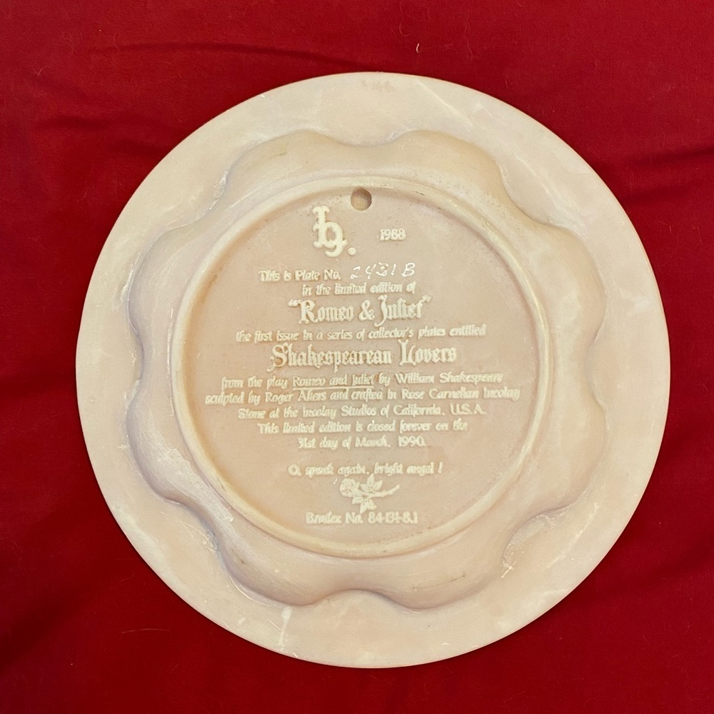 Romeo and Juliet Bradford Exchange Numbered. Very Elegant - Picture 8 of 8